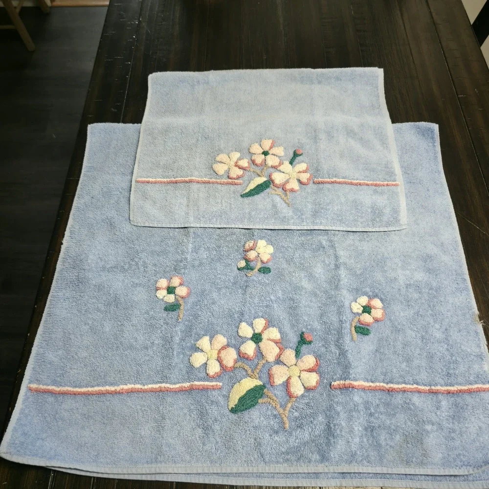 Vintage-Style Light Blue Turkish Cotton Towel Set with Chenille Floral Appliqués
